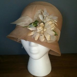 Adorable  vintage  hat by Gabriel Amar